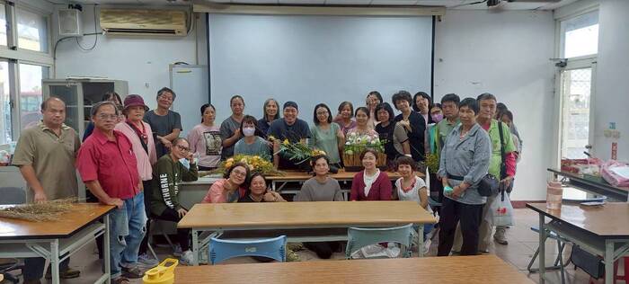 《114年USR-Hub「閒」樂活農業－為台東注入新生力計畫》之 《從田野到花藝：樂活農業在生活美學中的綻放》圖片