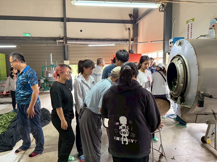 113-2課程參訪紀實|園藝科師生走訪林旺製茶廠,體驗製茶職人精神圖片
