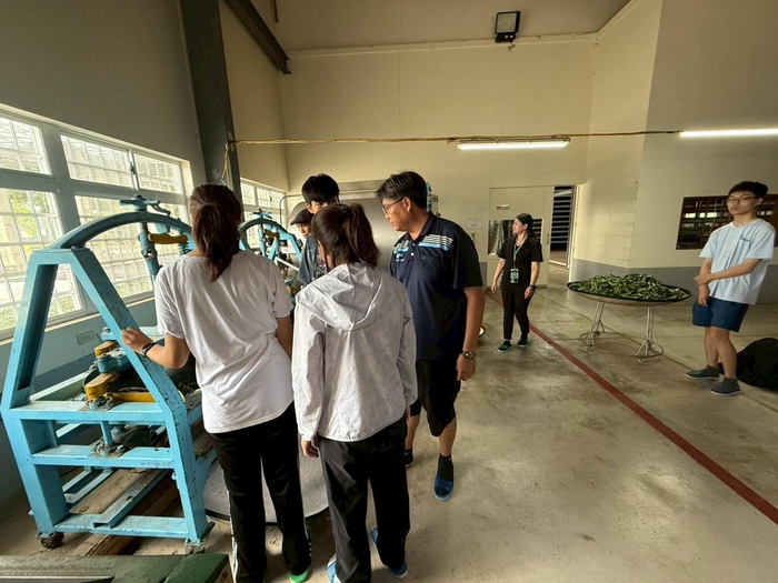 113-2課程參訪紀實|園藝科師生走訪林旺製茶廠,體驗製茶職人精神圖片