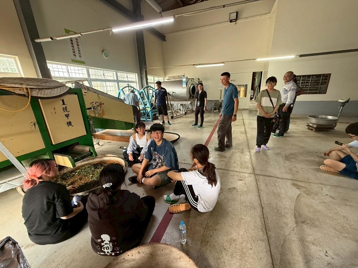 113-2課程參訪紀實|園藝科師生走訪林旺製茶廠,體驗製茶職人精神圖片