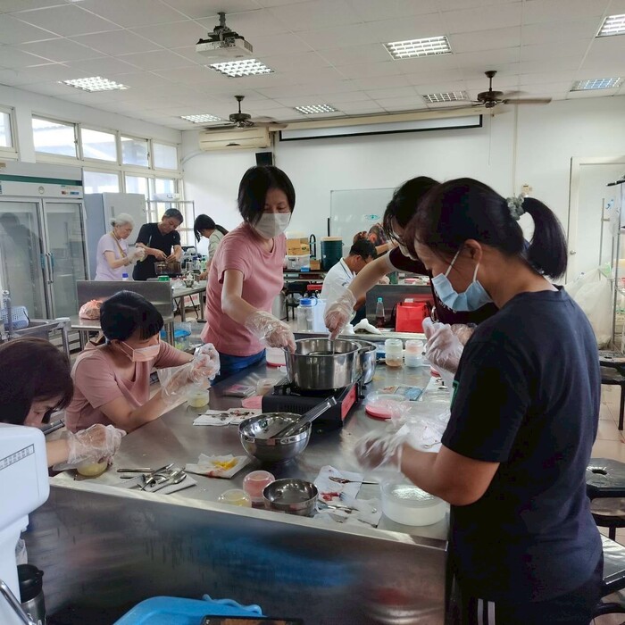《114年USR-Hub「閒」樂活農業-為台東注入新生力計畫》之 「療育果凍花活動」圖片